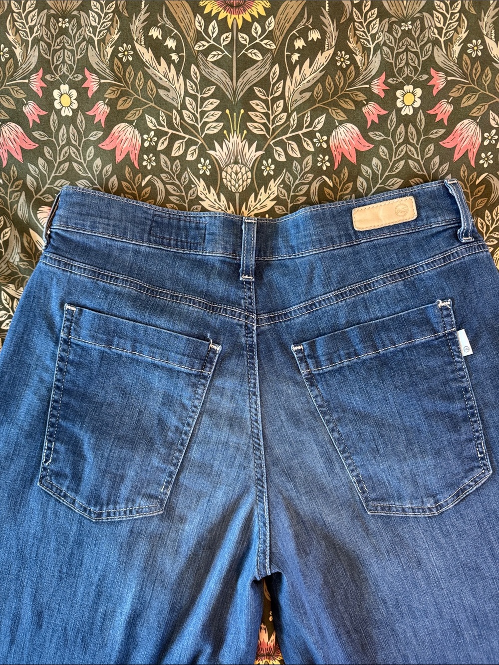 AG Adriano Goldschmied “Stella” Low-slung palazzo Wide-Leg Jeans, 30” inseam - Picture 12 of 14
